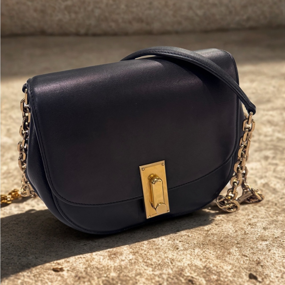 Marc Jacobs West End The Jane Saddle Bag – Black Leather with Gold Chain